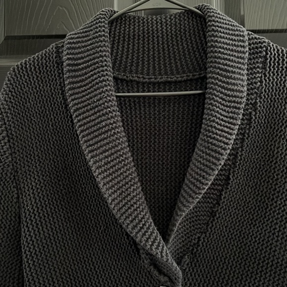 Beautiful Heavy Sweater - Picture 2 of 6